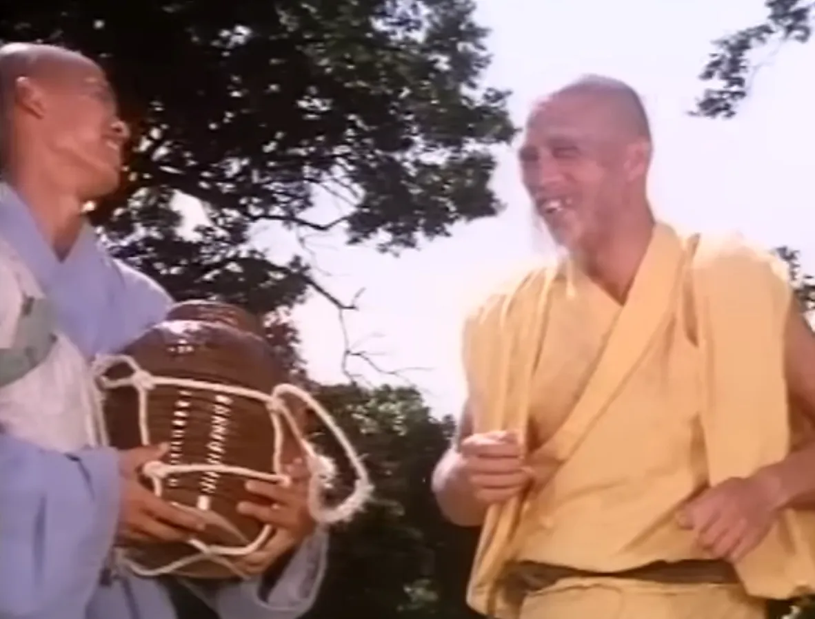shao-si-yer-and-grandmaster-in-shaolin-vs-lama